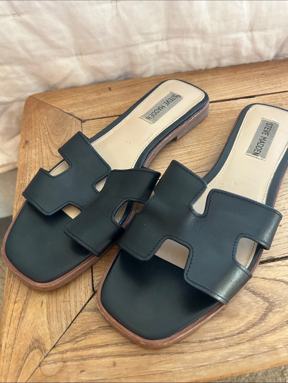 Steve Madden Black Hadyn Leather Cutout Slide Mules